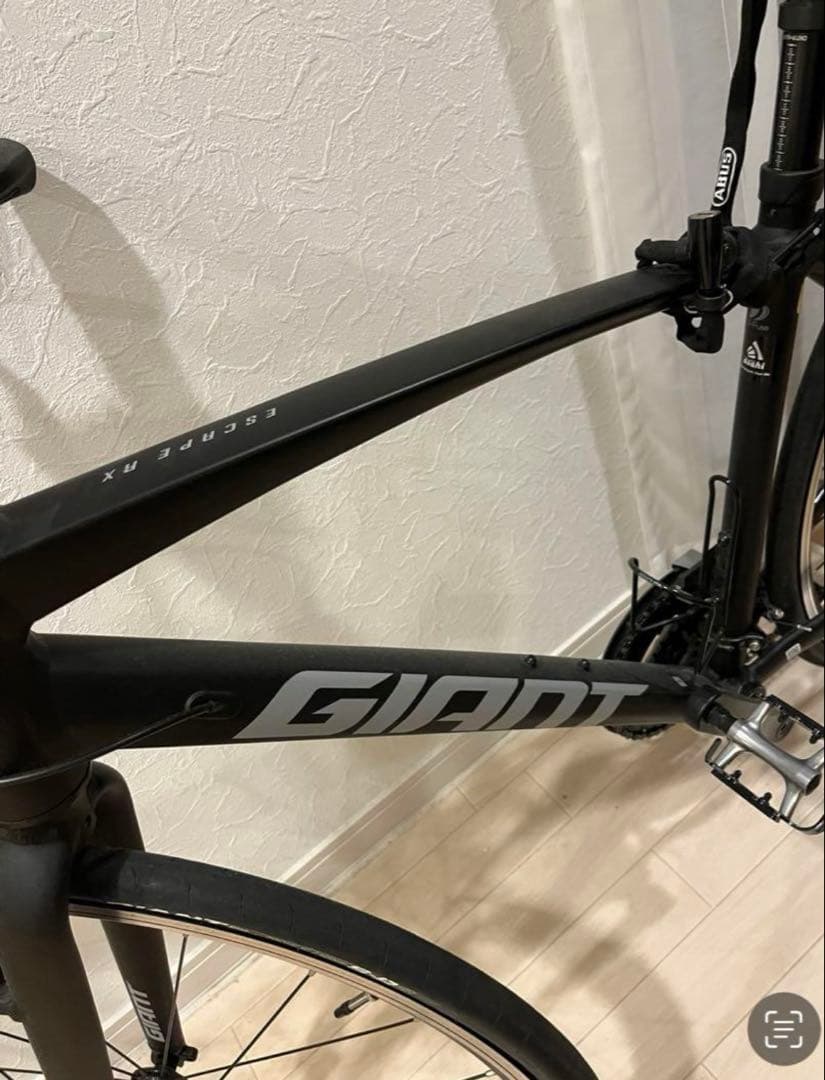 Giant クロスバイク マットブラック　エスケープ