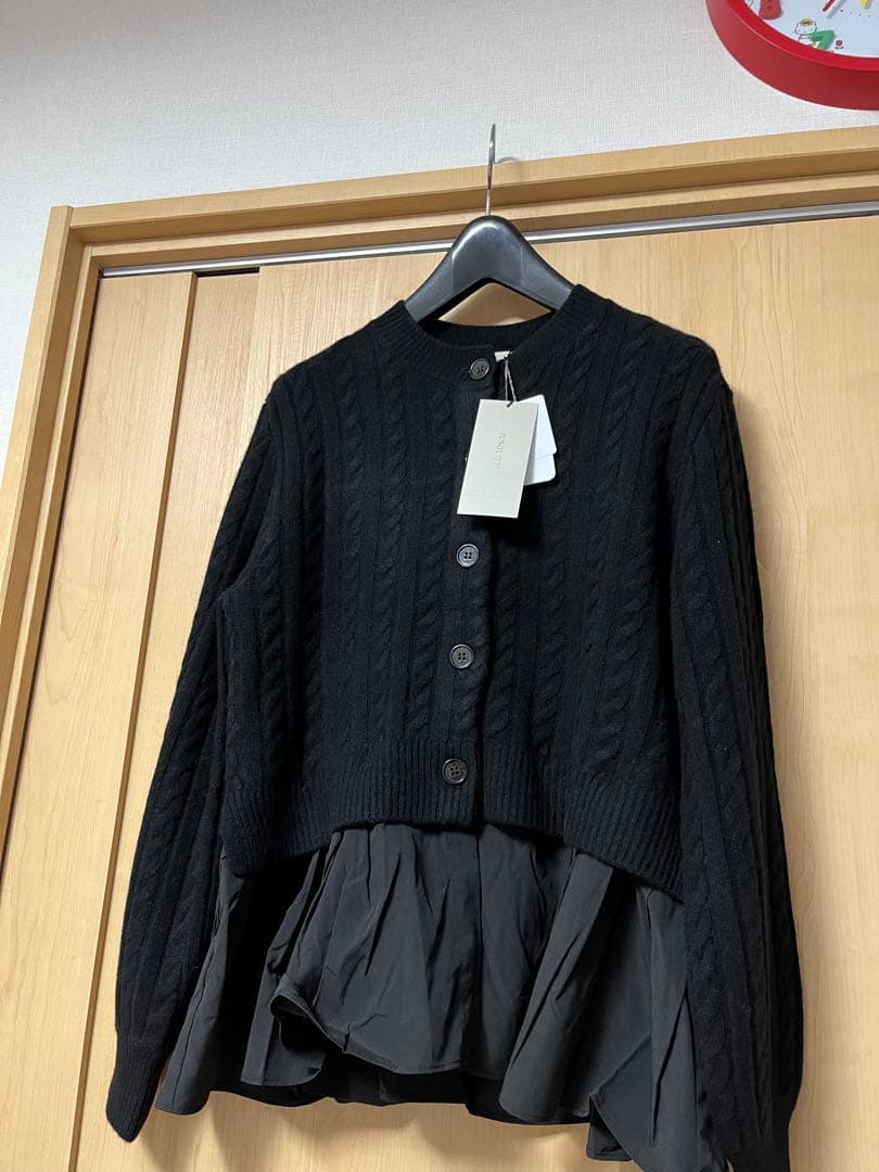 お値下げ❣️ジャスグリッティウールカシミヤペプラムカーデ　Mサイズ