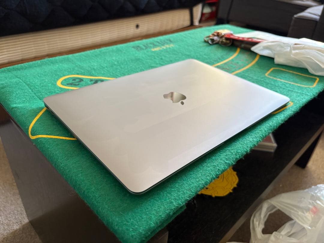 Apple MacBook Air 13.3インチ M1スペースグレイ