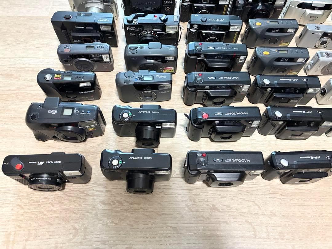 カメラ　まとめ売り 36台　Canon・OLYMPUS・FUJ I・RICOH他