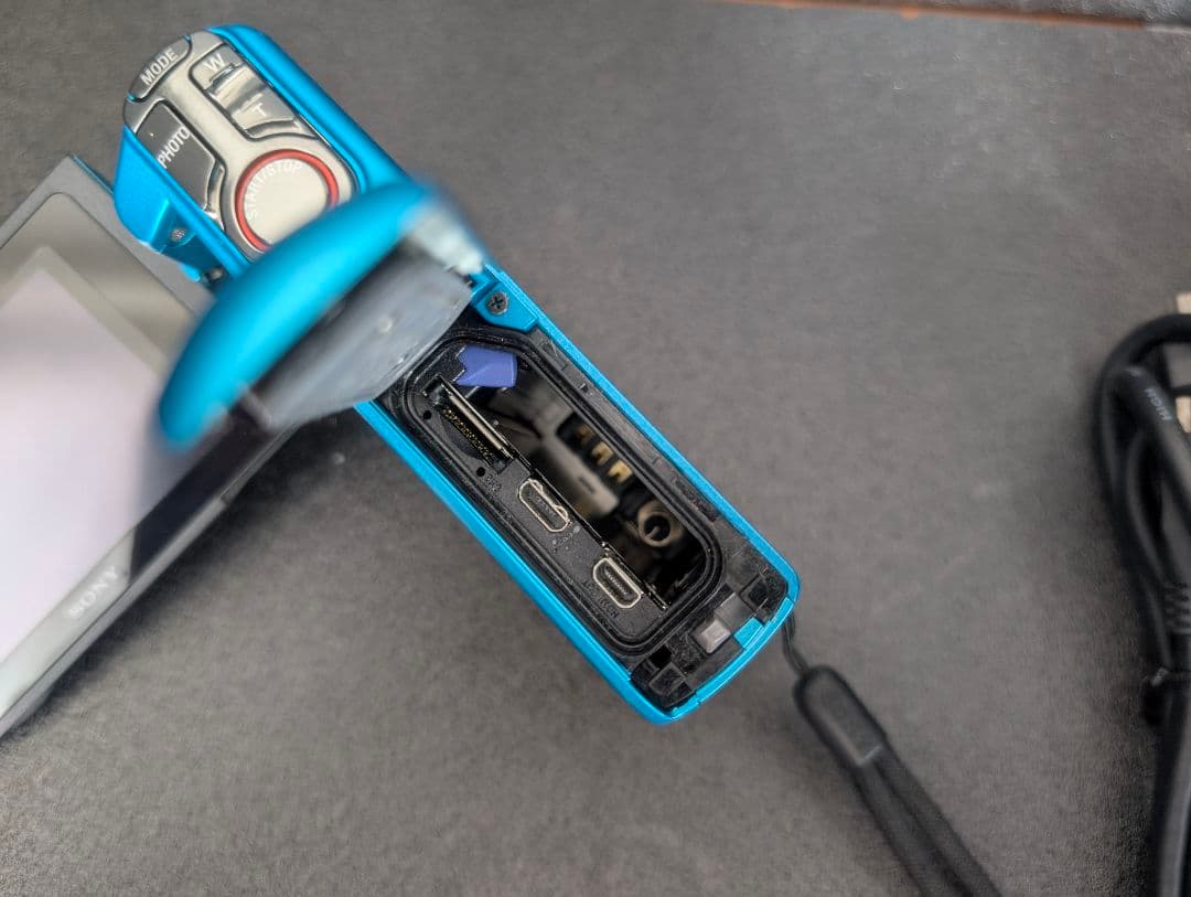 SONY ハンディカム HDR-GW77V ブルー バッテリー4個 充電器付き