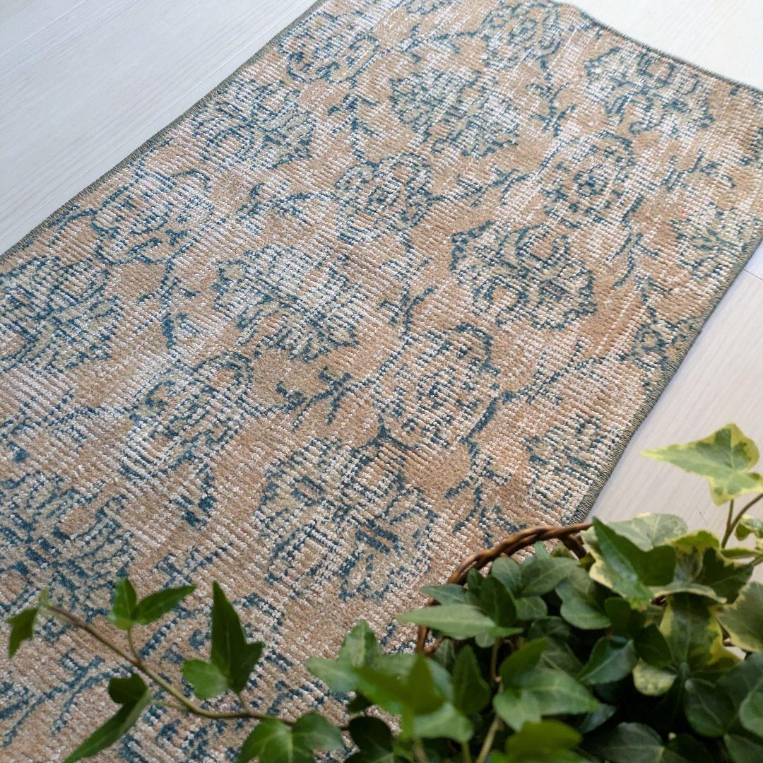 45×77 ベージュ地グリーン紋章柄　トルコヴィンテージラグ（ミニサイズ）