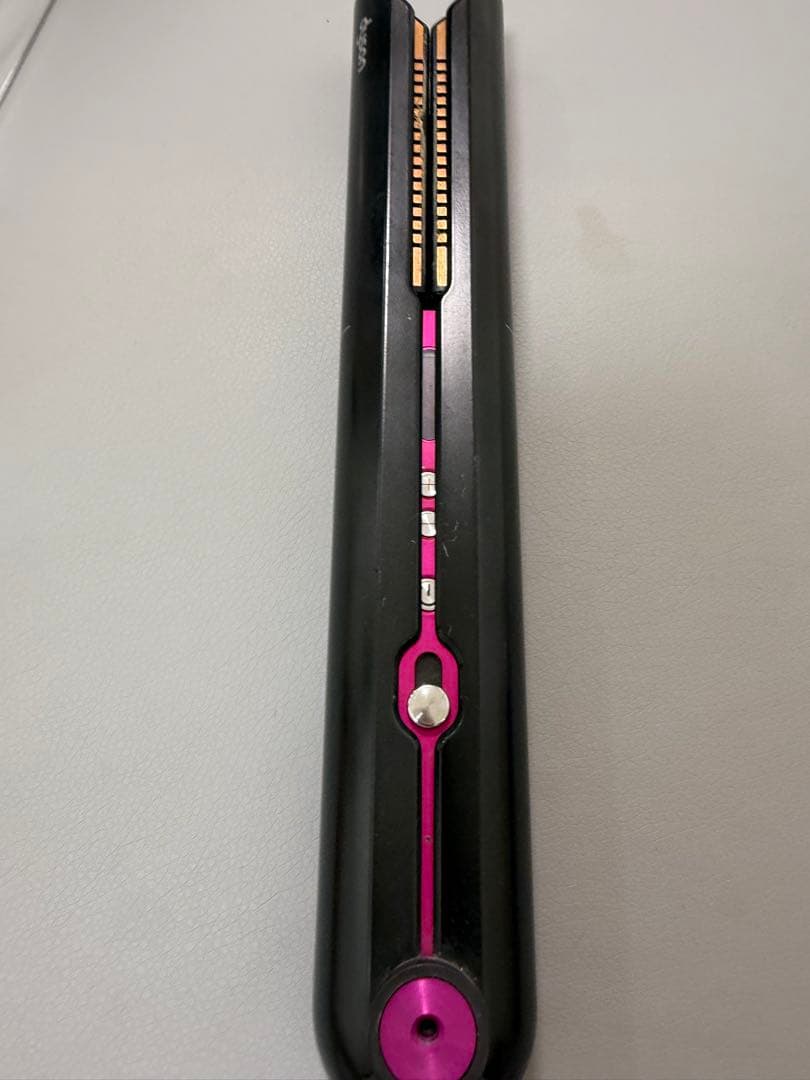 ダイソン HS03 Corrale コードレスヘアアイロン