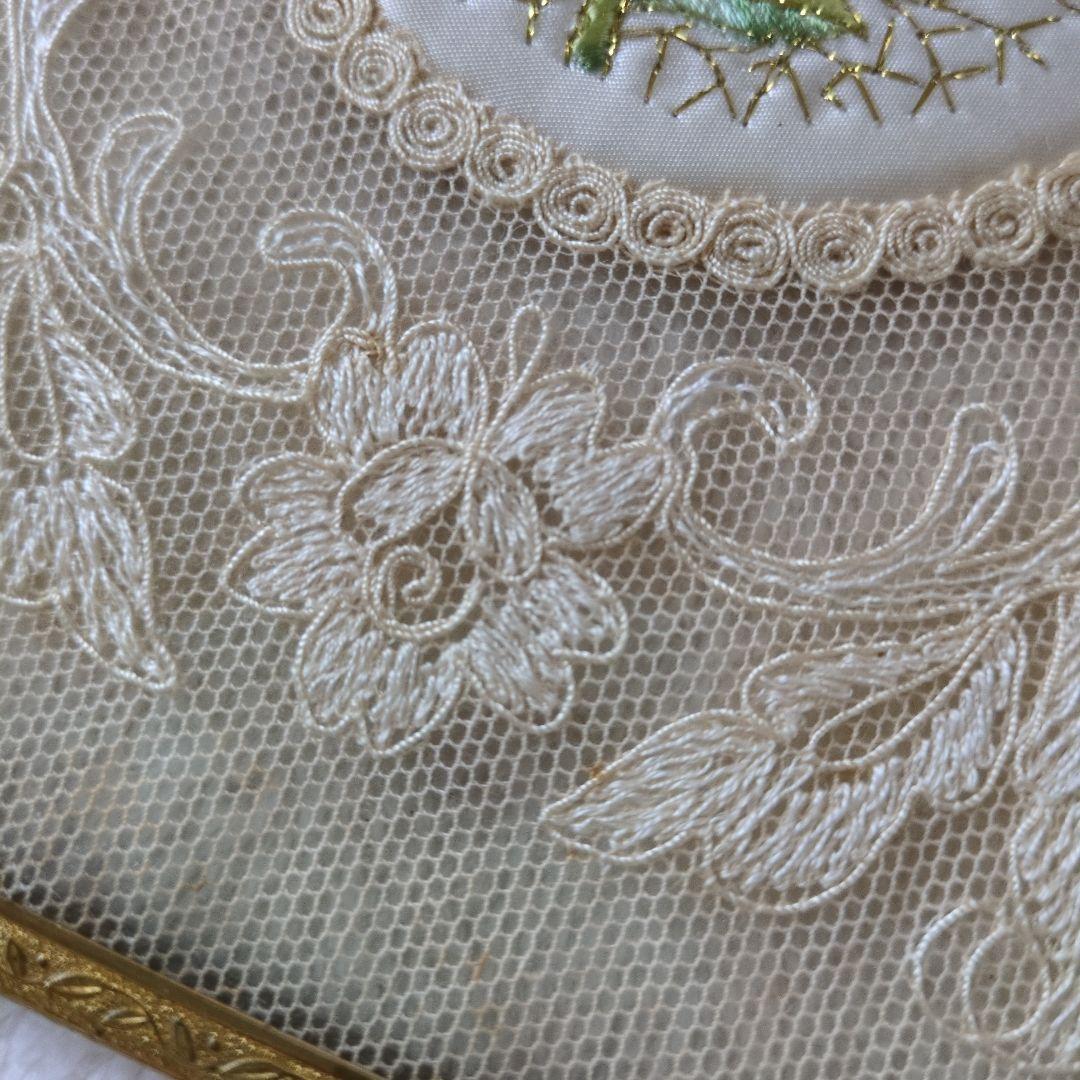 プチポワンイギリス製刺繍入りレースのドレッシングトレイ 金色フレーム