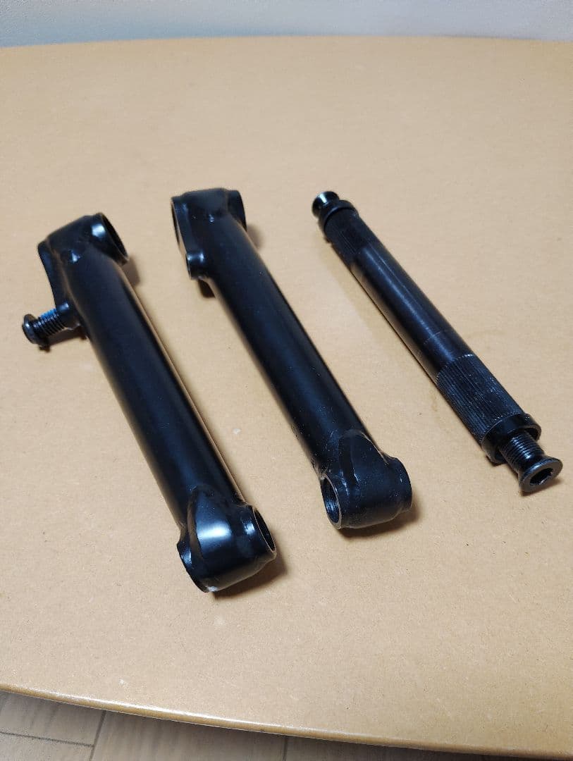 BMX　CULT CREW CRANKS　カルト　クルークランク