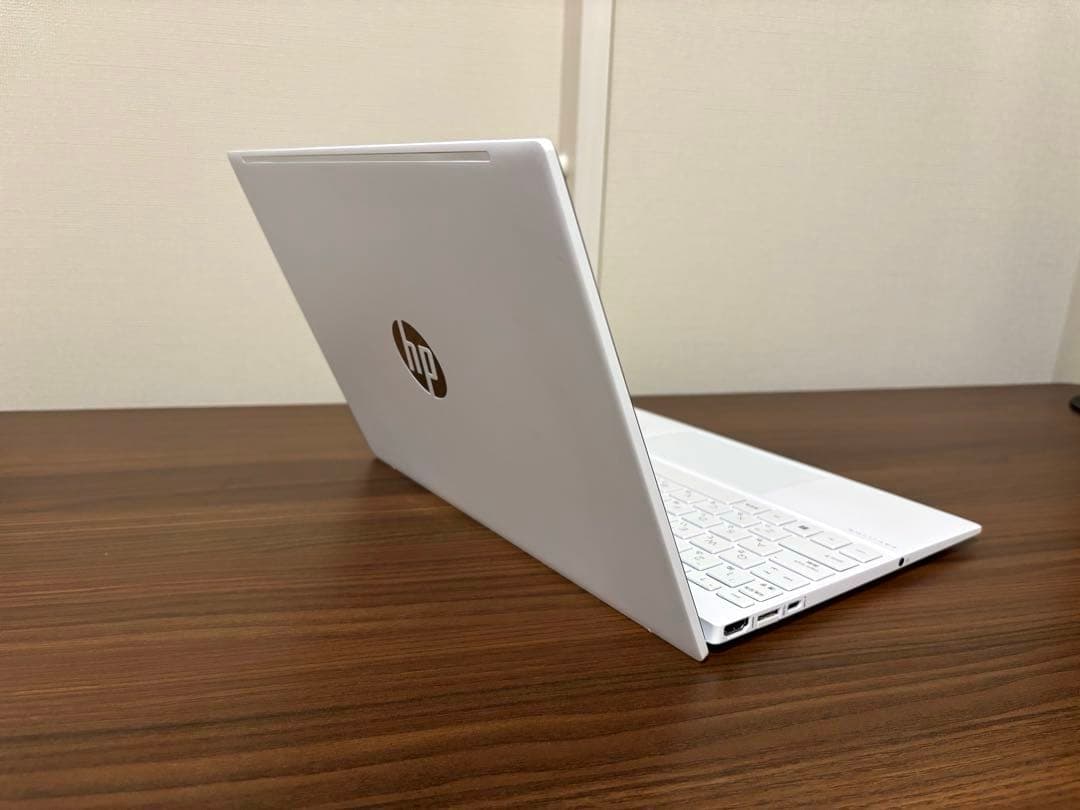 HP Pavilion Aero Laptop 13-be 13.3インチ