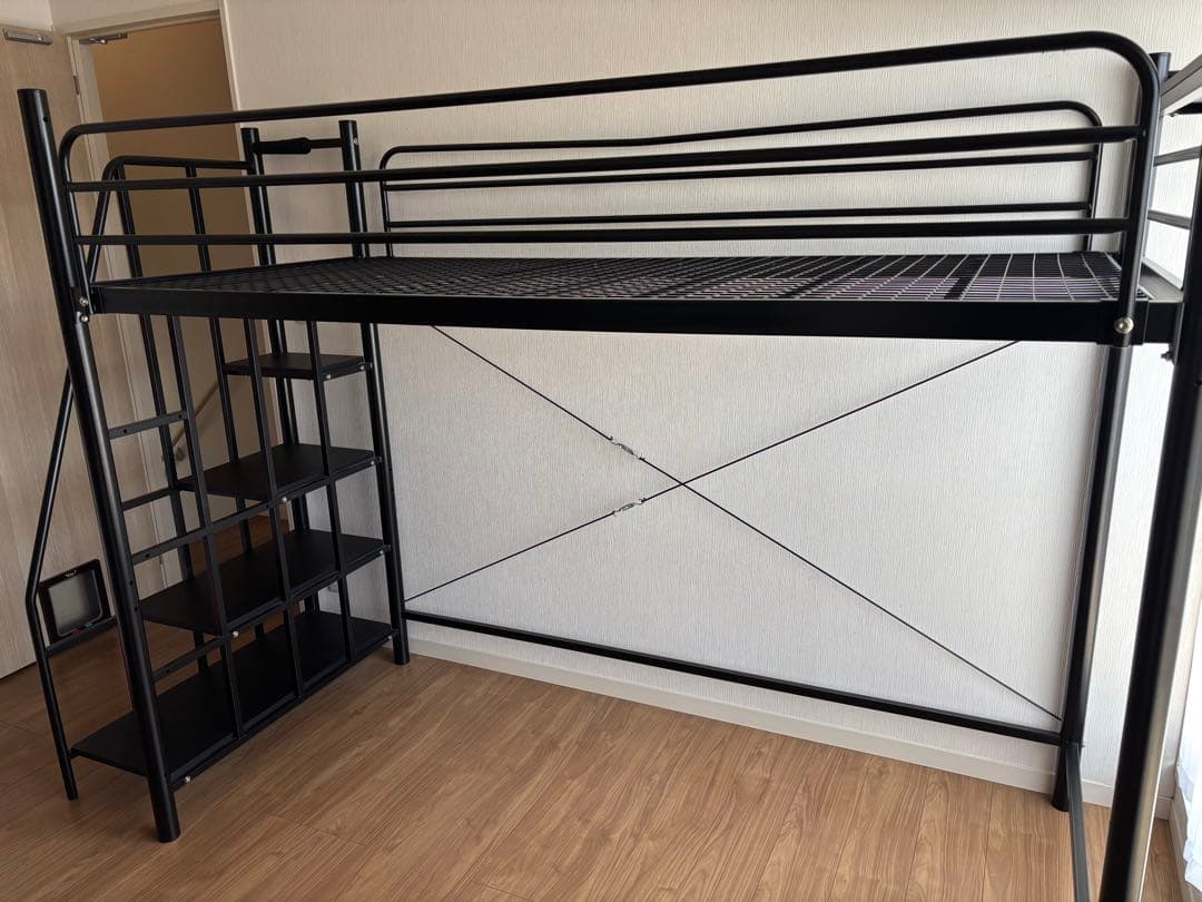 直接引き取り限定　タンスのゲン製　ロフトベッド　ブラック