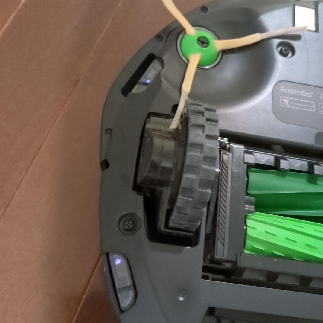 iRobot Roomba i7 本体と付属品