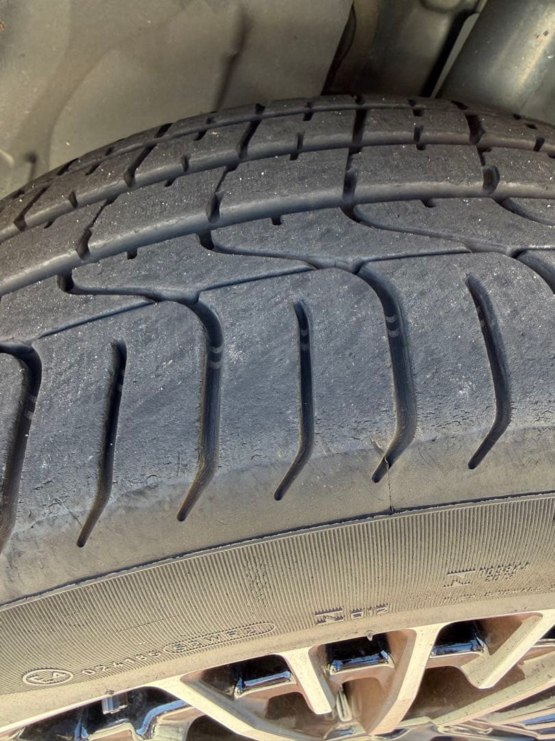 メルセデス・ベンツ ピレリMOタイヤ4本 235/45R20