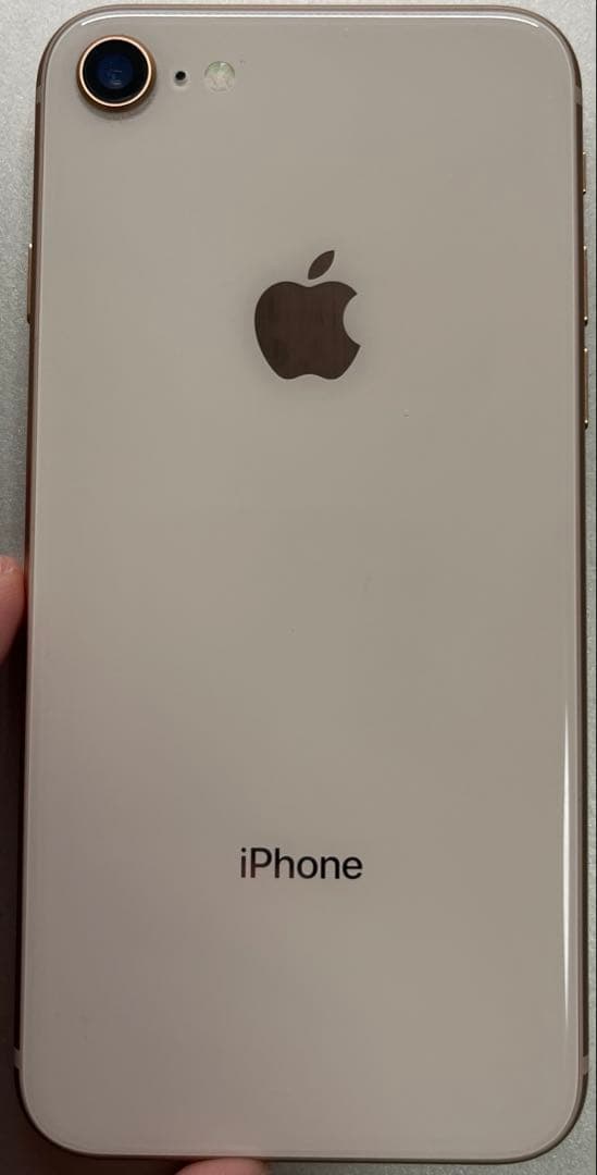 【即購入OK】iPhone8 64GBゴールド　ガラスフィルム付き【美品】