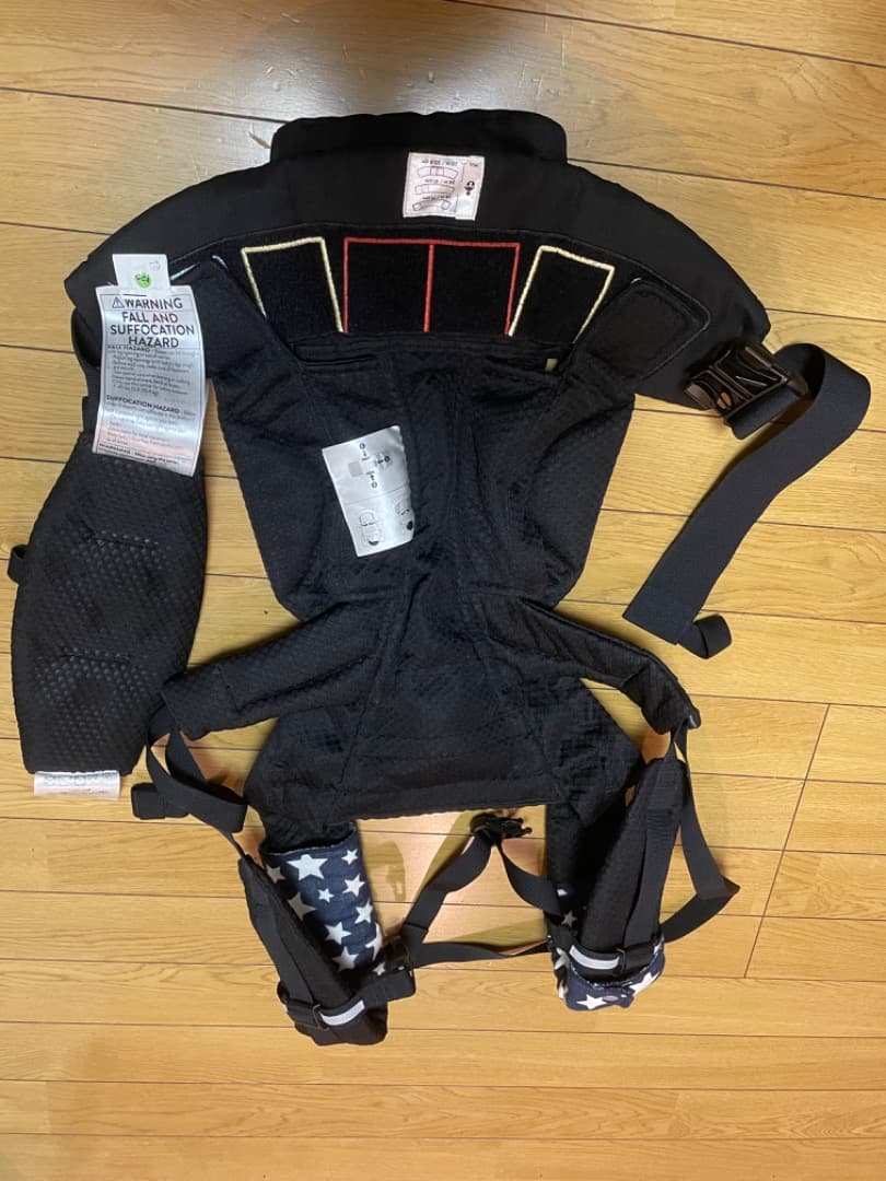 エルゴベビー 抱っこひも 黒 星柄