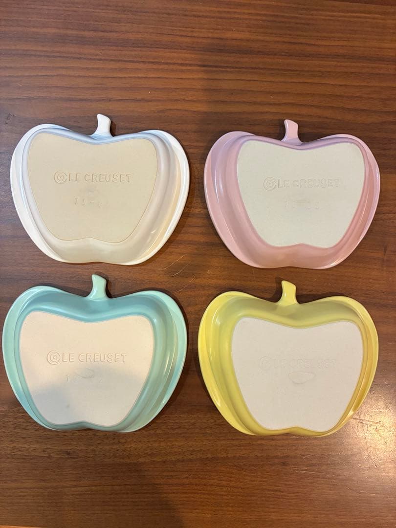 ル・クルーゼ　アップルディッシュ