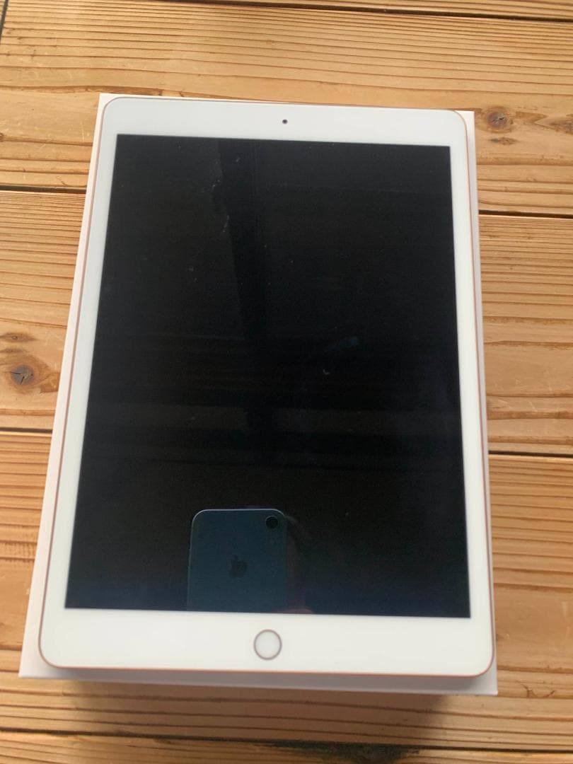 超美品 iPad 第7世代 バッテリー100% ゴールド 本体