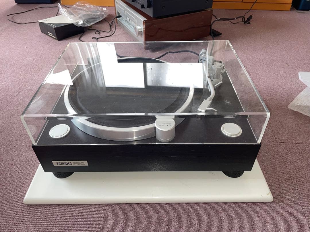 YAMAHA GT-2000 ターンテーブル