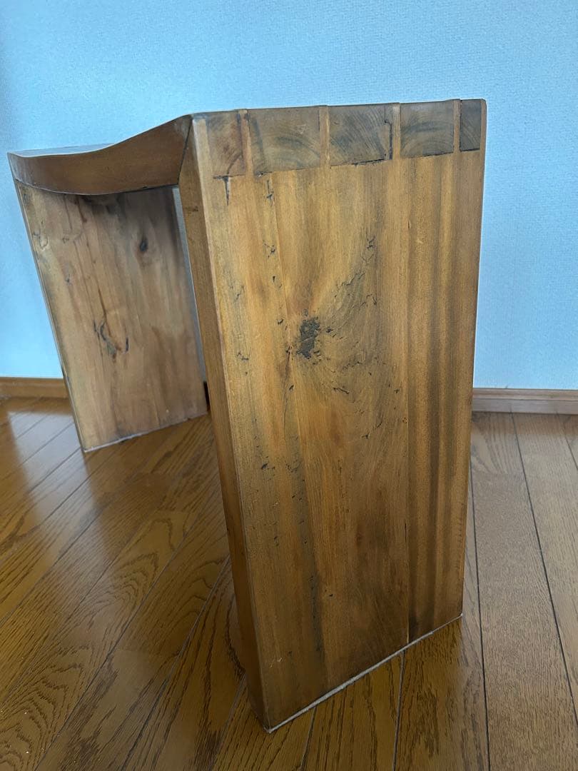 エントランスベンチ　玄関フロア靴脱ぎ椅子　手荷物一時置き　曲木コンソールテーブル