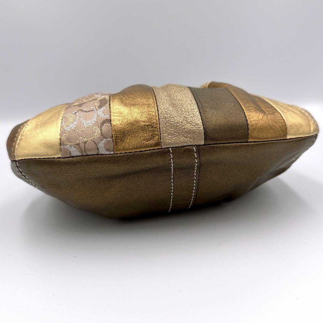 バッグ COACH signature patchwork shoulder bag