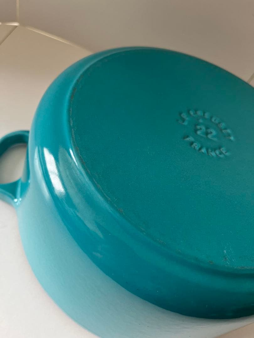 廃盤　限定色　ルクルーゼ　ココットロンド　22cm カリビアンブルー