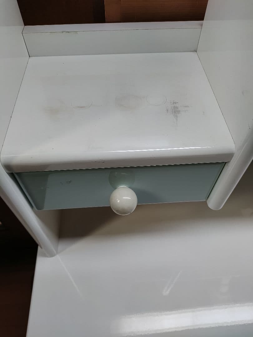 学習机　ライト付き本棚