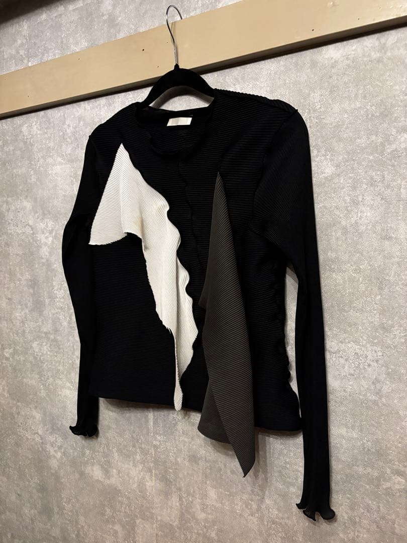 kotohayokozawa コトハヨコザワ トップス