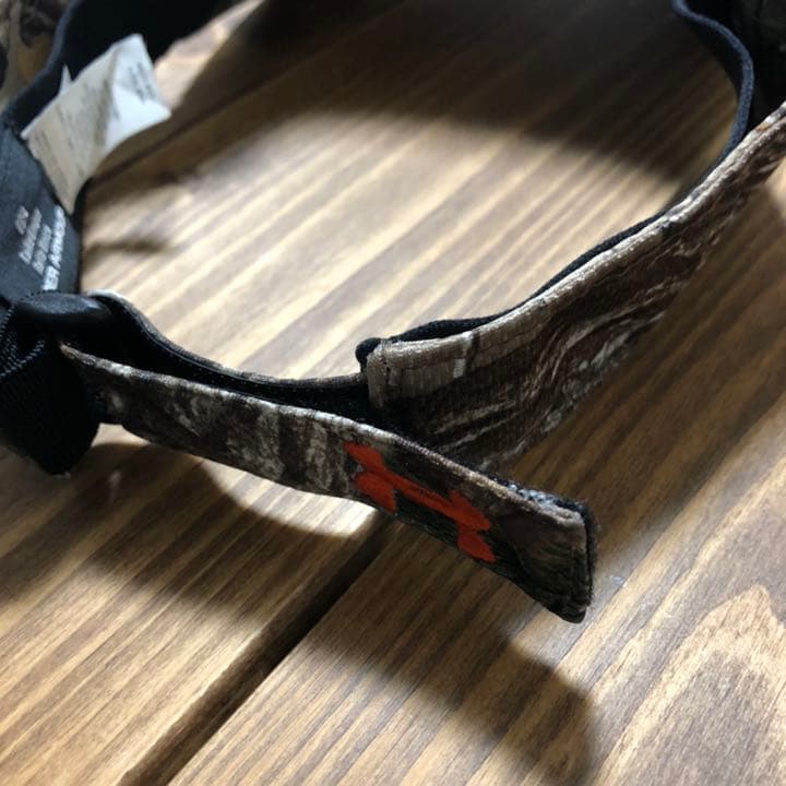 レア⭐︎アンダーアーマー　サンバイザー　リアルツリー