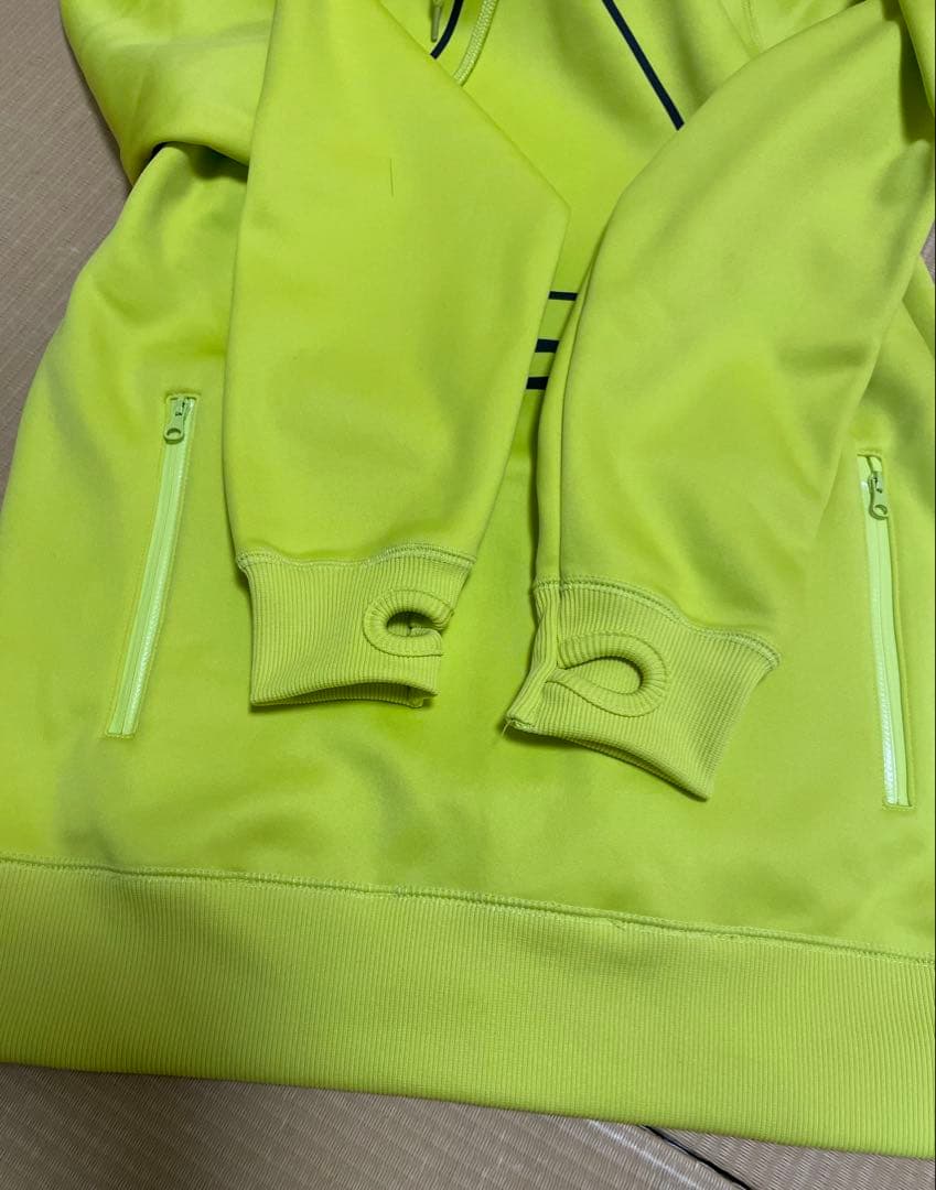 ボルコム　　スノーボードパーカー　撥水裏起毛　ジップアップファスナー