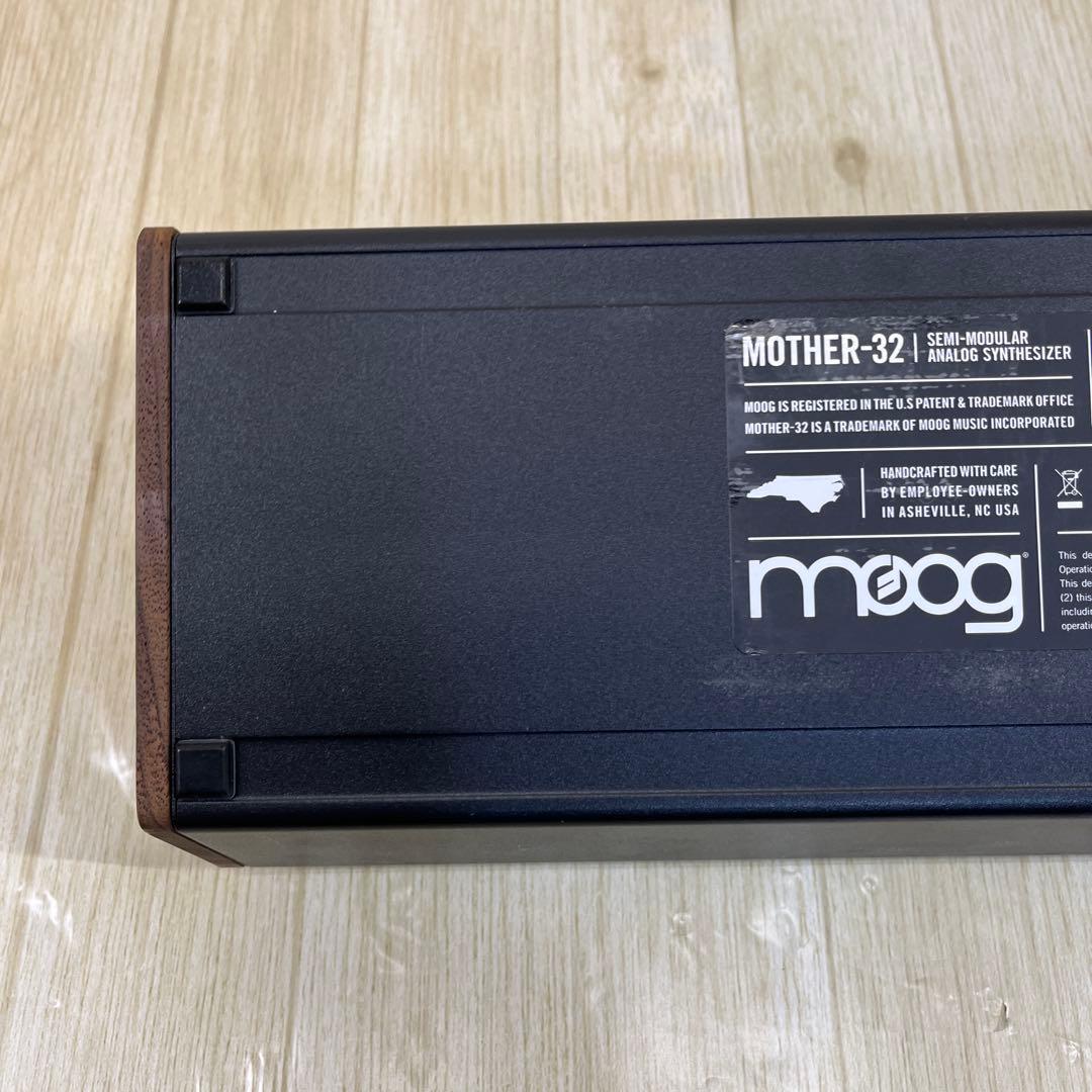 moog mother-32 セミモジュラーシンセサイザー