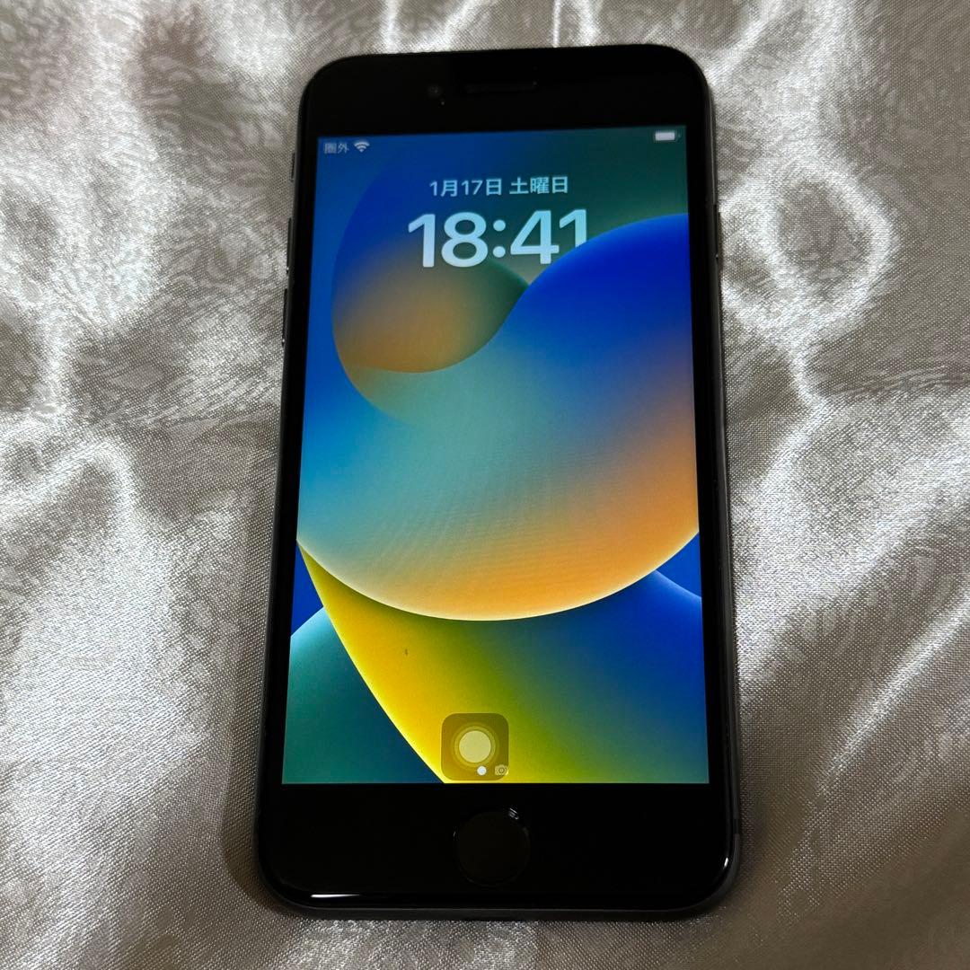 美品　Apple iPhone 8 ブラック 本体　訳アリ