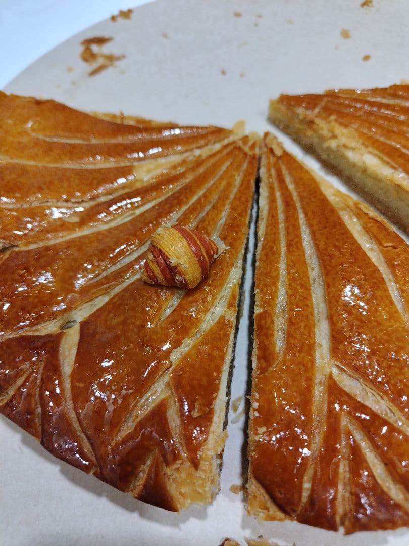 セドリックグロレ　2026ガレット・デ・ロア　フェーブ