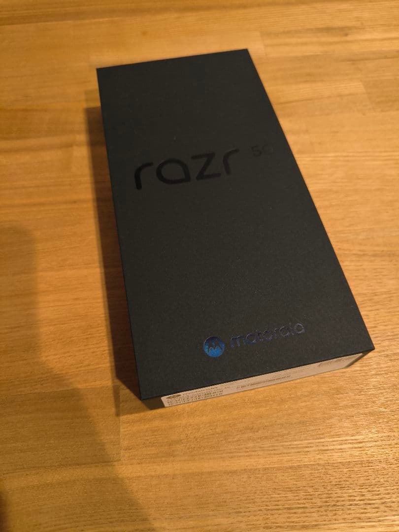 motorola razr 50 本体 512GB