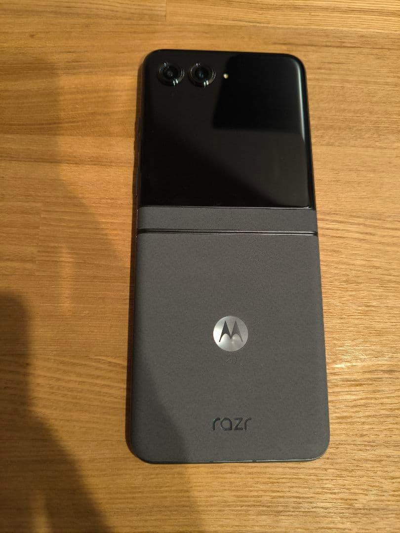 motorola razr 50 本体 512GB