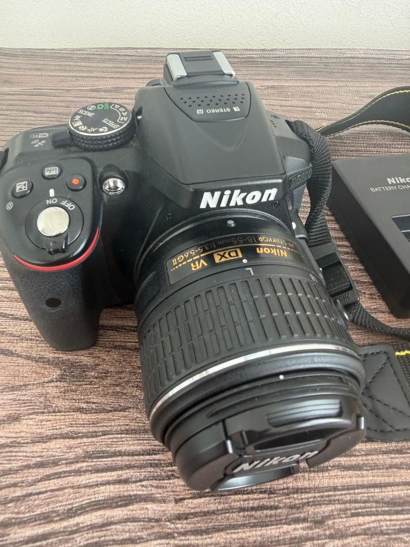 ニコン D5300 デジタル一眼レフカメラ