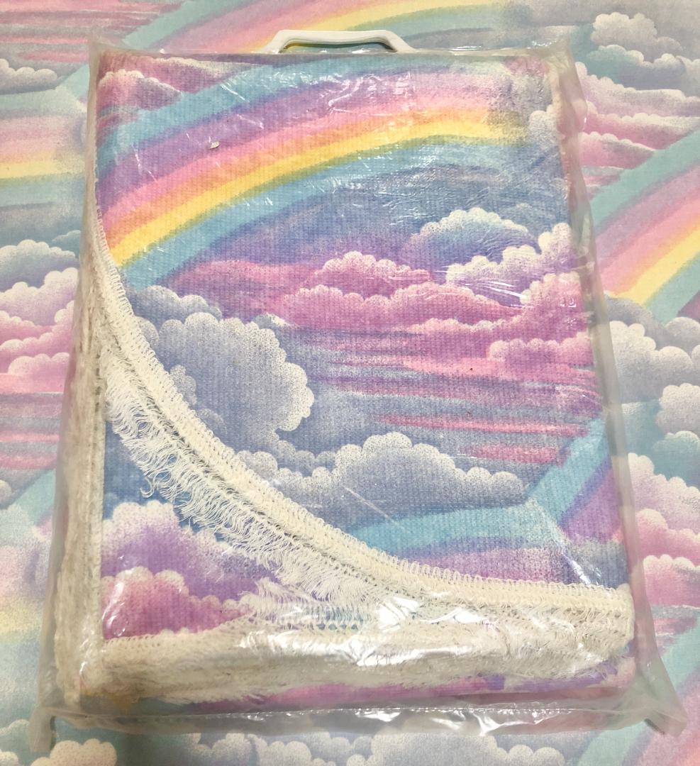 レインボー ヴィンテージ シーツ 生地 ファンシートイ アラモード レインボウ
