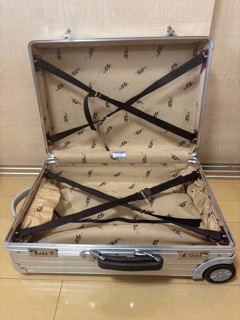 【美品】RIMOWA クラシックフライト 機内持ち込みサイズ