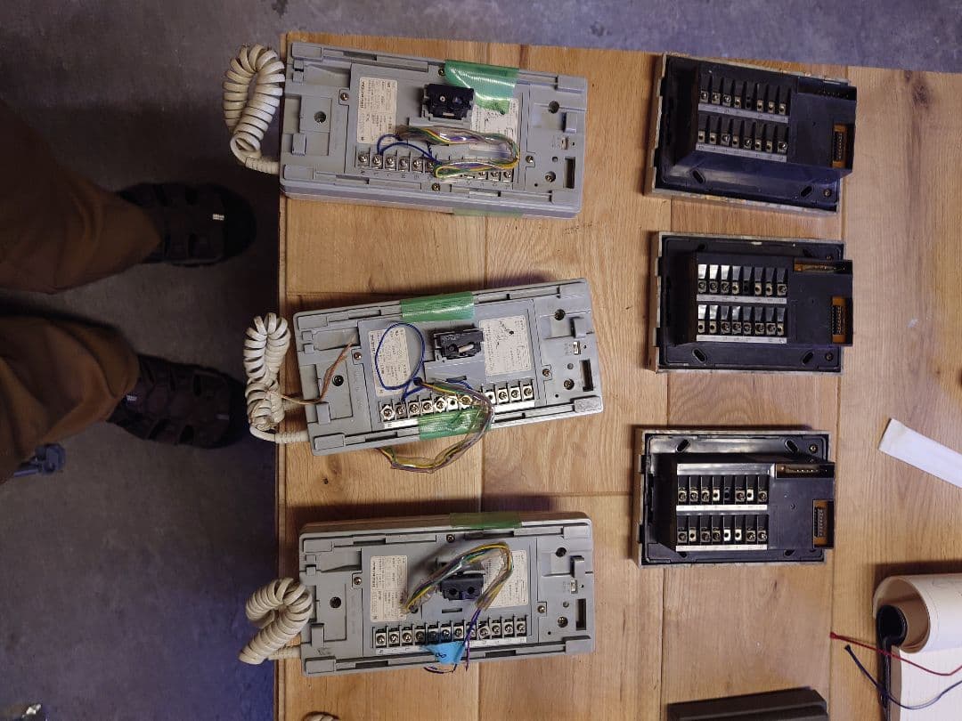 アイホン.VEG-3台　ＶＨ-2台