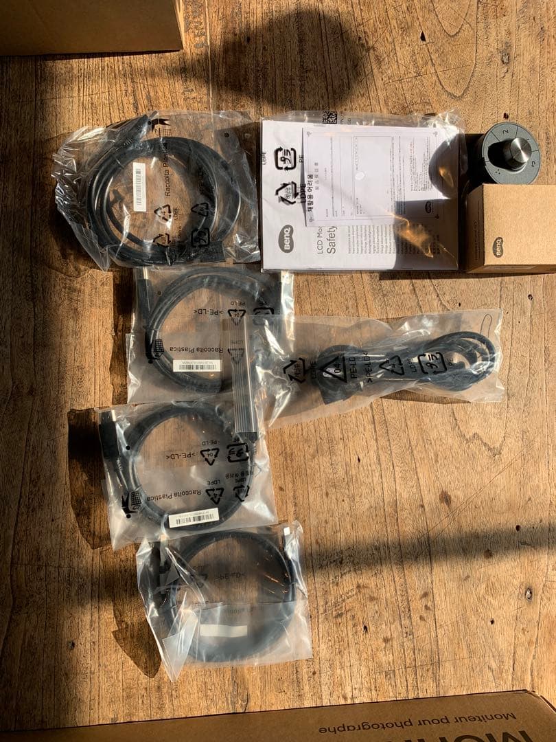 【美品】BenQ PhotoVue SW272Q ディスプレイ本体