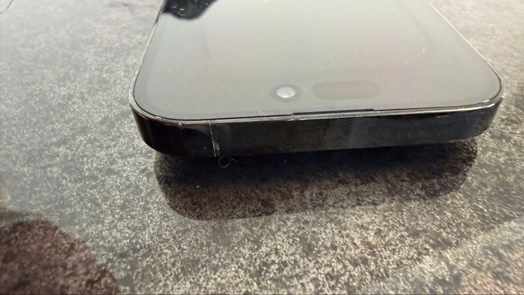 iphone14pro 128GB スペースブラック　ケース6つ付き