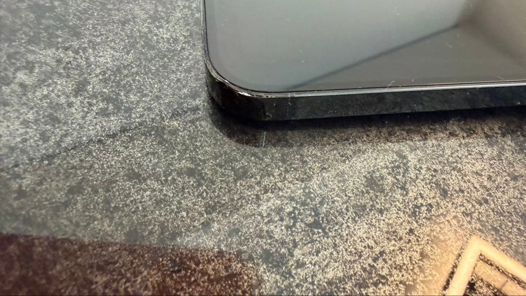 iphone14pro 128GB スペースブラック　ケース6つ付き