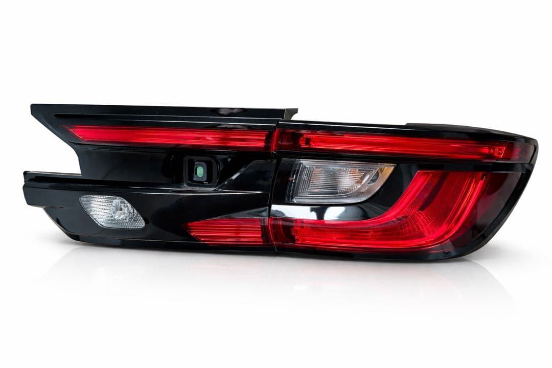 スバル　レヴォーグ VN5 純正テールライト