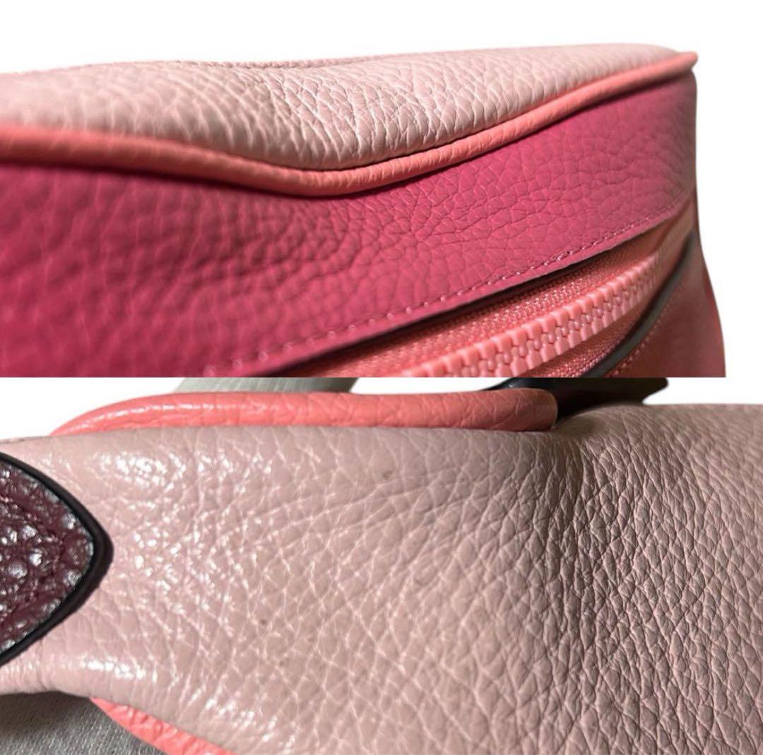 美品希少　限定コラボ　コーチ　ボディバッグ　ディズニー　ミッキー　レザー斜め掛け