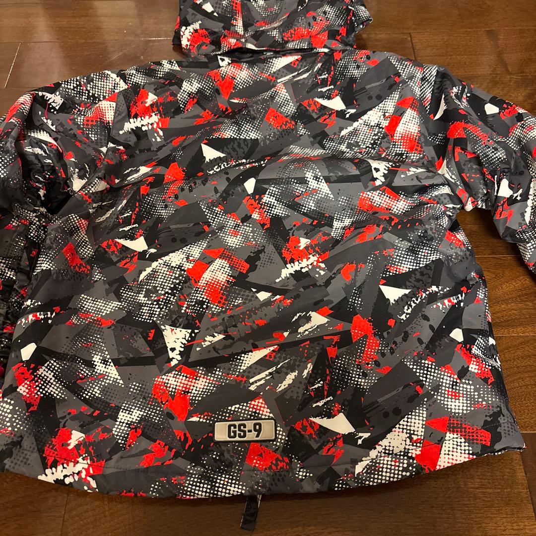 新品未使用　子ども用スキーウェア サイズ135ー155