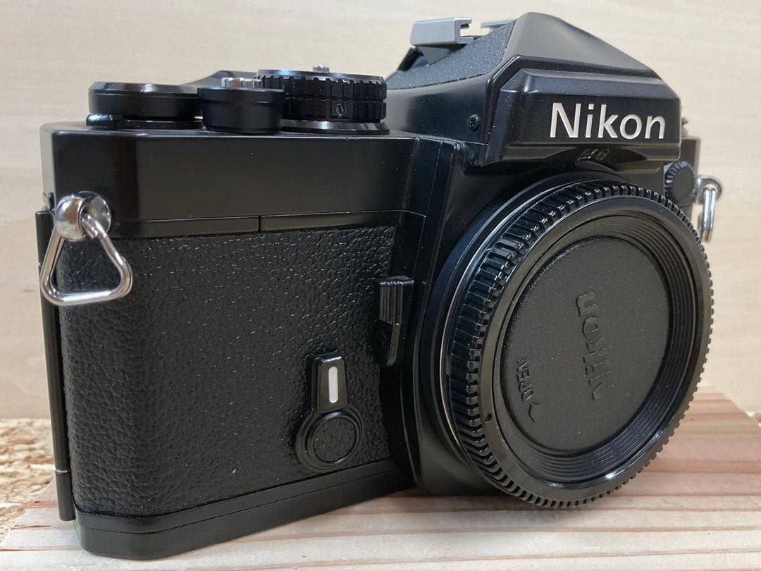 ⭐︎送料無料⭐︎Nikon FE フイルムカメラ⭐︎ジャンク品 ⭐︎おまけ付⭐︎