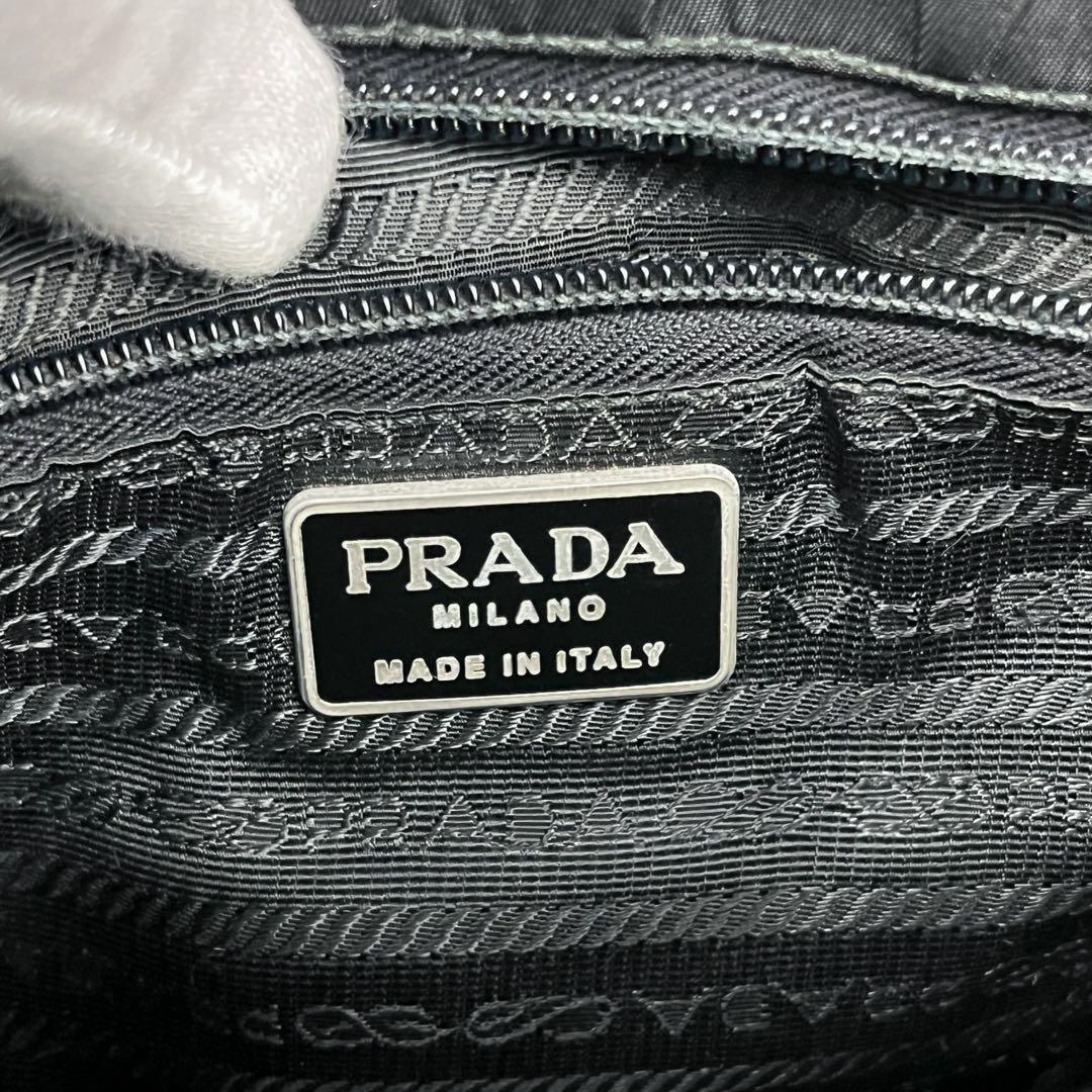 プラダ ショルダーバッグ 三角ロゴプレート ナイロン レザー ブラック