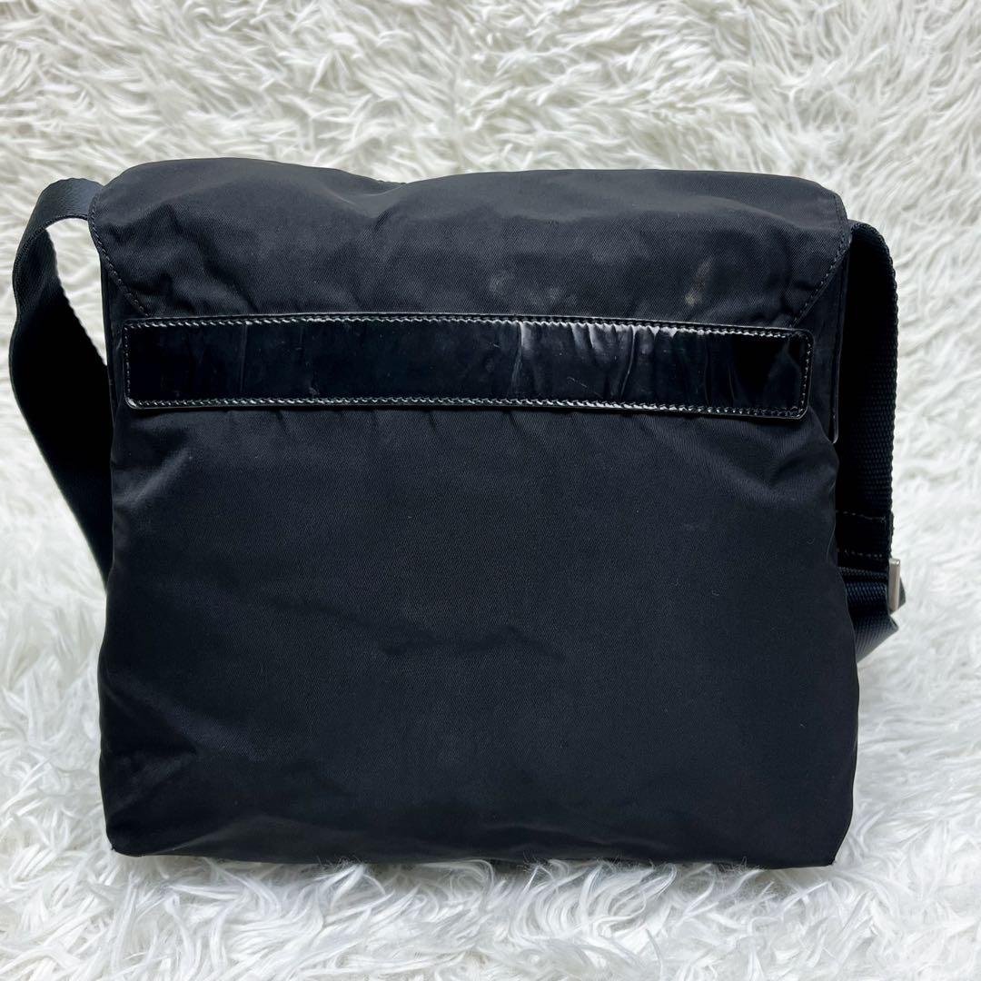 プラダ ショルダーバッグ 三角ロゴプレート ナイロン レザー ブラック