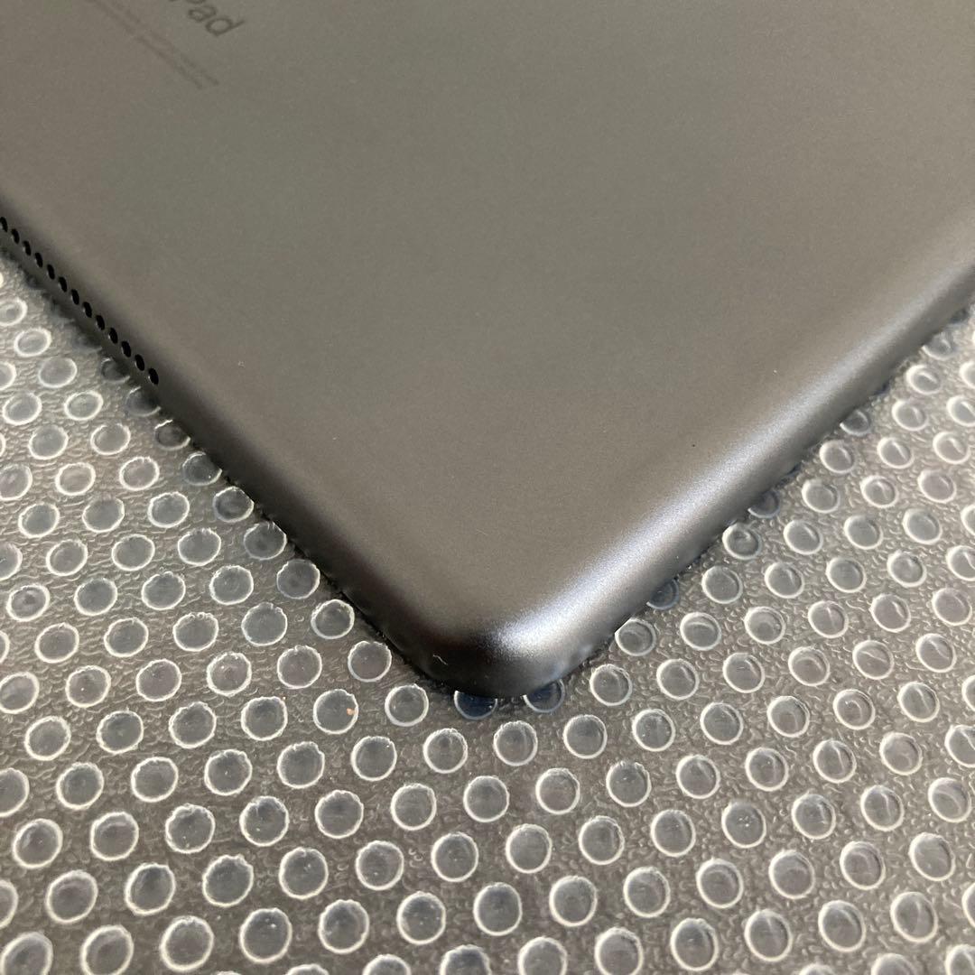 3730【早い者勝ち】iPad8 第8世代 32GB SIMフリー☆