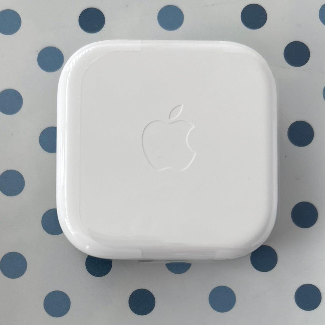 iPhone SE 第一世代 SIMフリー ローズピンク64GB 本体