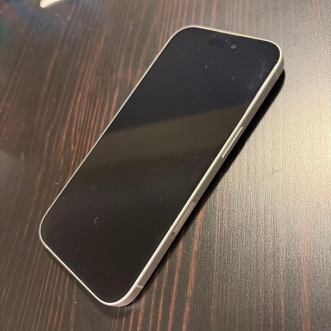 iPhone16 256GB 本体 白 美品 96% 箱付き