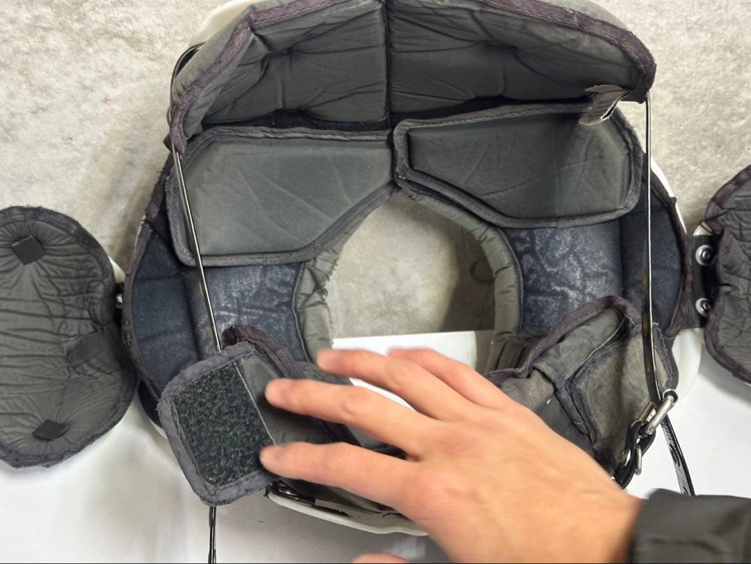 アメリカンフットボール　ダグラス　24SW Sサイズ