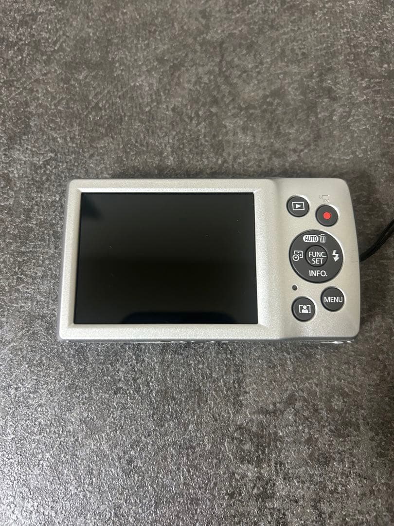 Canon IXY 200 コンパクトデジタルカメラ　シルバー