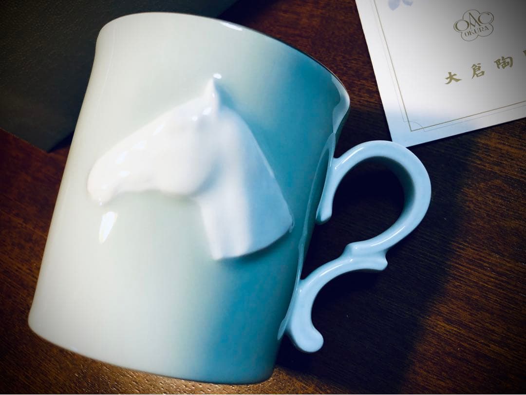 色蒔　白磁レリーフ　プラチナ　浅浮彫　馬の像　特注