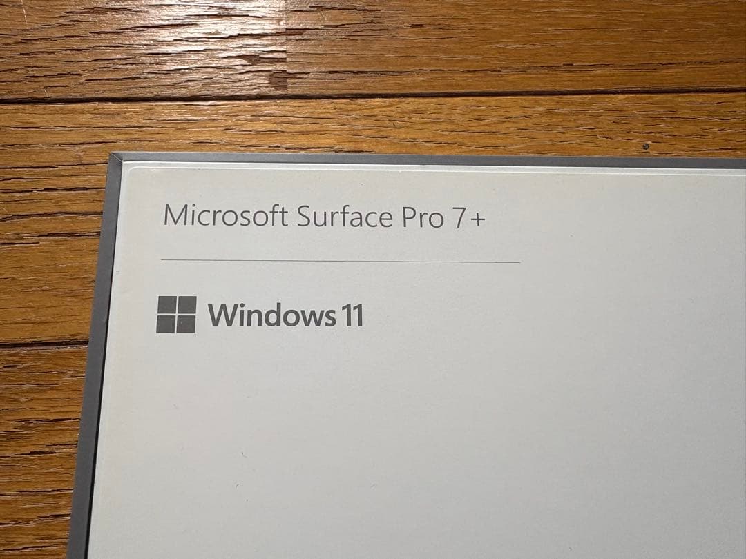 Surface Pro 7+ タイプカバー同梱 (美品)